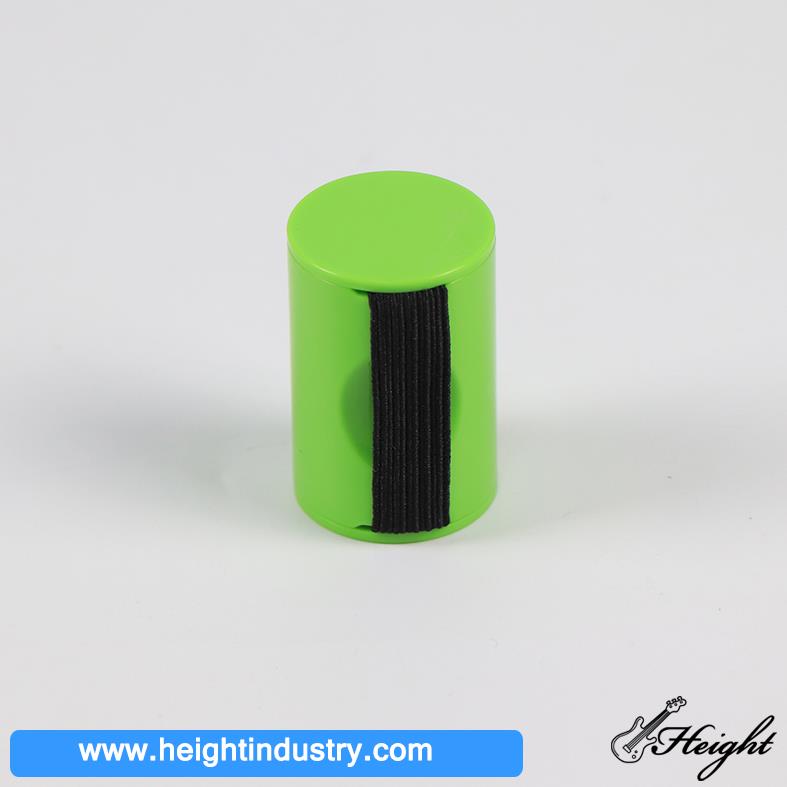 UKTM01-GN ukulele small finger shaker 1